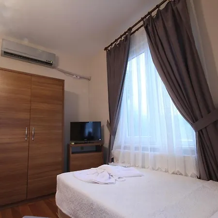 Kayra Hotel *